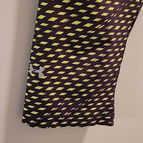 Under Armour Compression Heat Gear Green Diamonds Capri leggings Pants Large - Picture 2 of 4